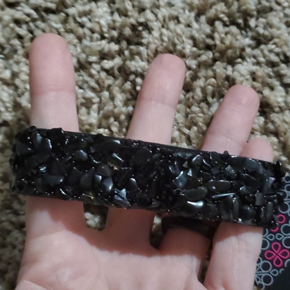 Jewelry - Picture 1 of 2